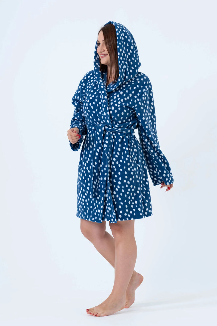 Szlafrok damski polarowy Vienetta White Dots, Niebieski, r. 1XL-4XL