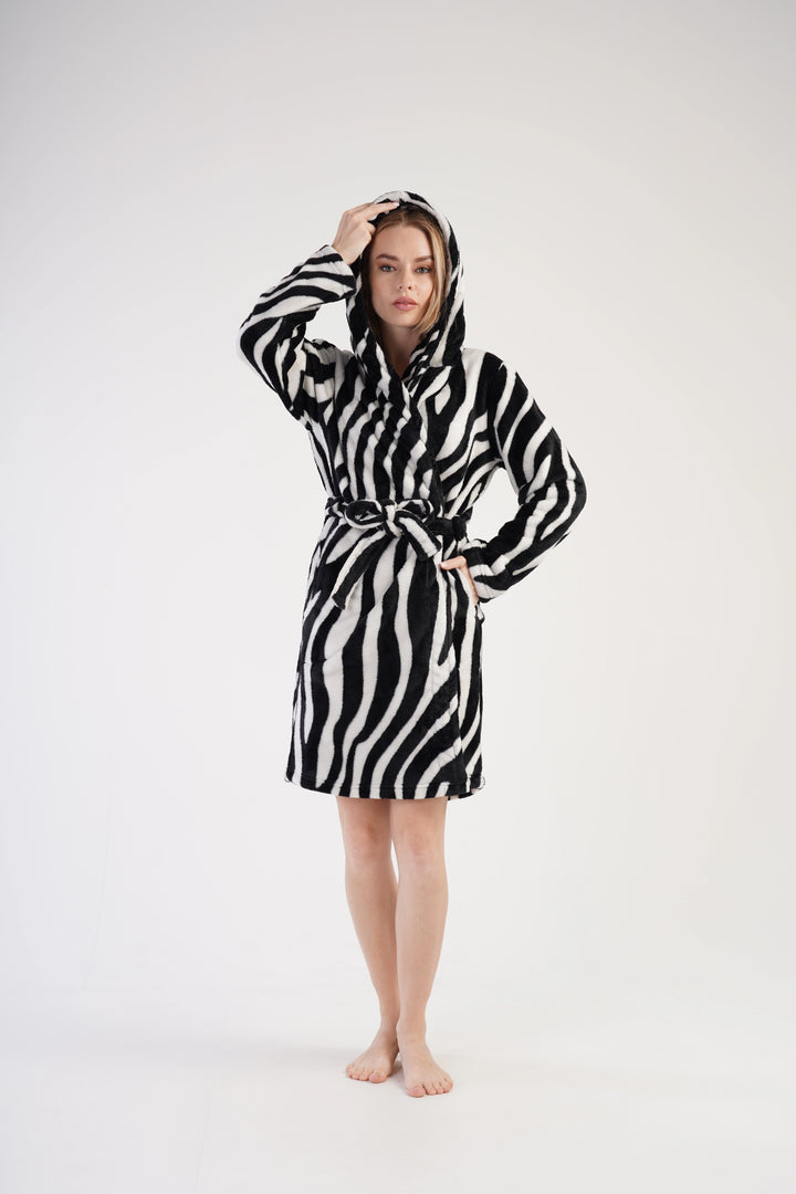 Szlafrok damski Vienetta Striped Serenity, czarno-biały, r. S-L image 5