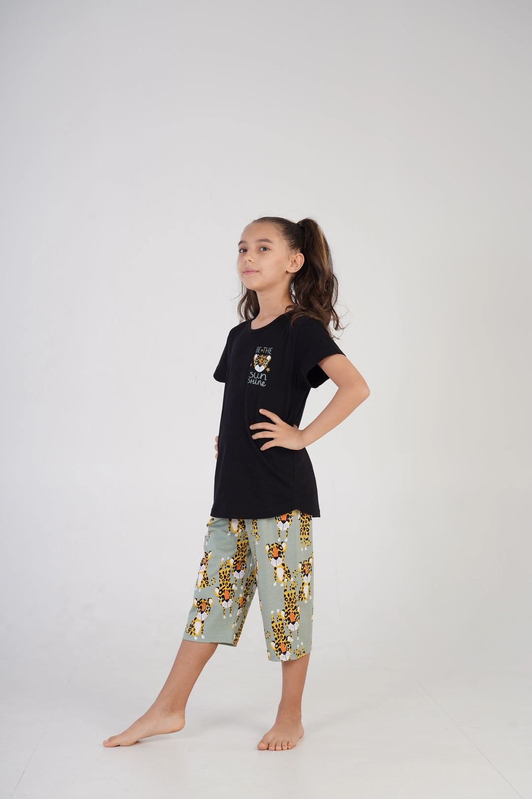 Piżama Dziewczęca Vienetta Animal Kingdom, czarno-zielona, r. 134-164 image 1