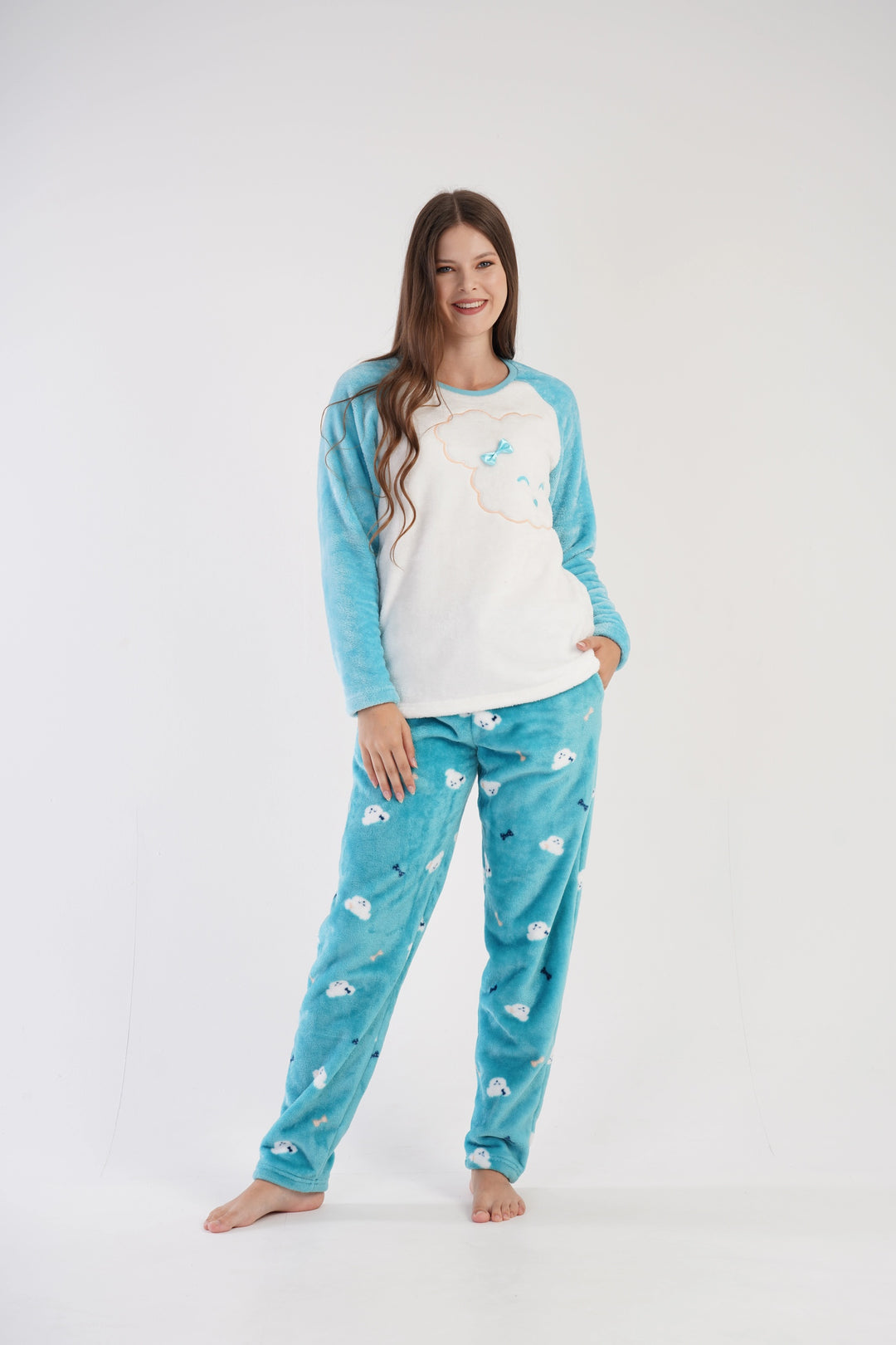 Piżama Damska Softowa Vienetta Fluffy Dreamwear Blue, biało-niebieska, r. S-XL