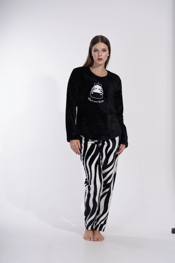 Piżama Damska Softowa Vienetta Zebra Lover, czarno-biała, r. S-XL