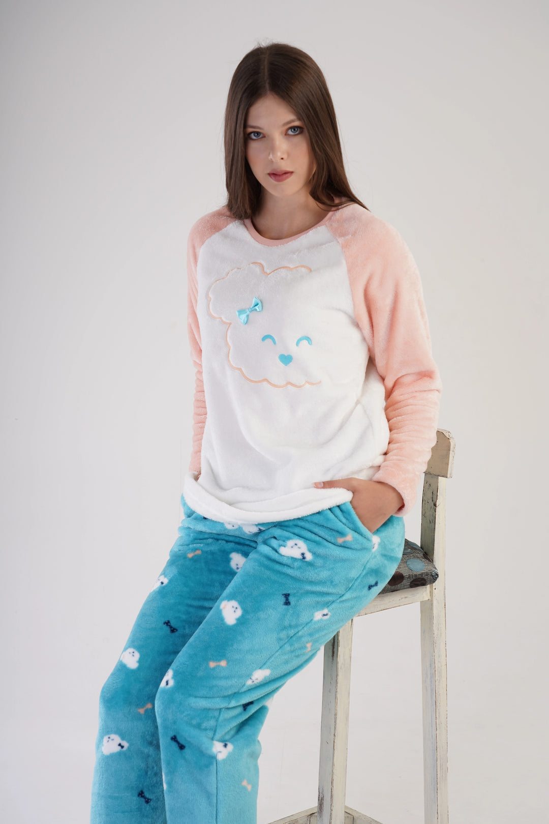 Piżama Damska Softowa Vienetta Fluffy Dreamwear, biało-niebieska, r. S-XL image 6