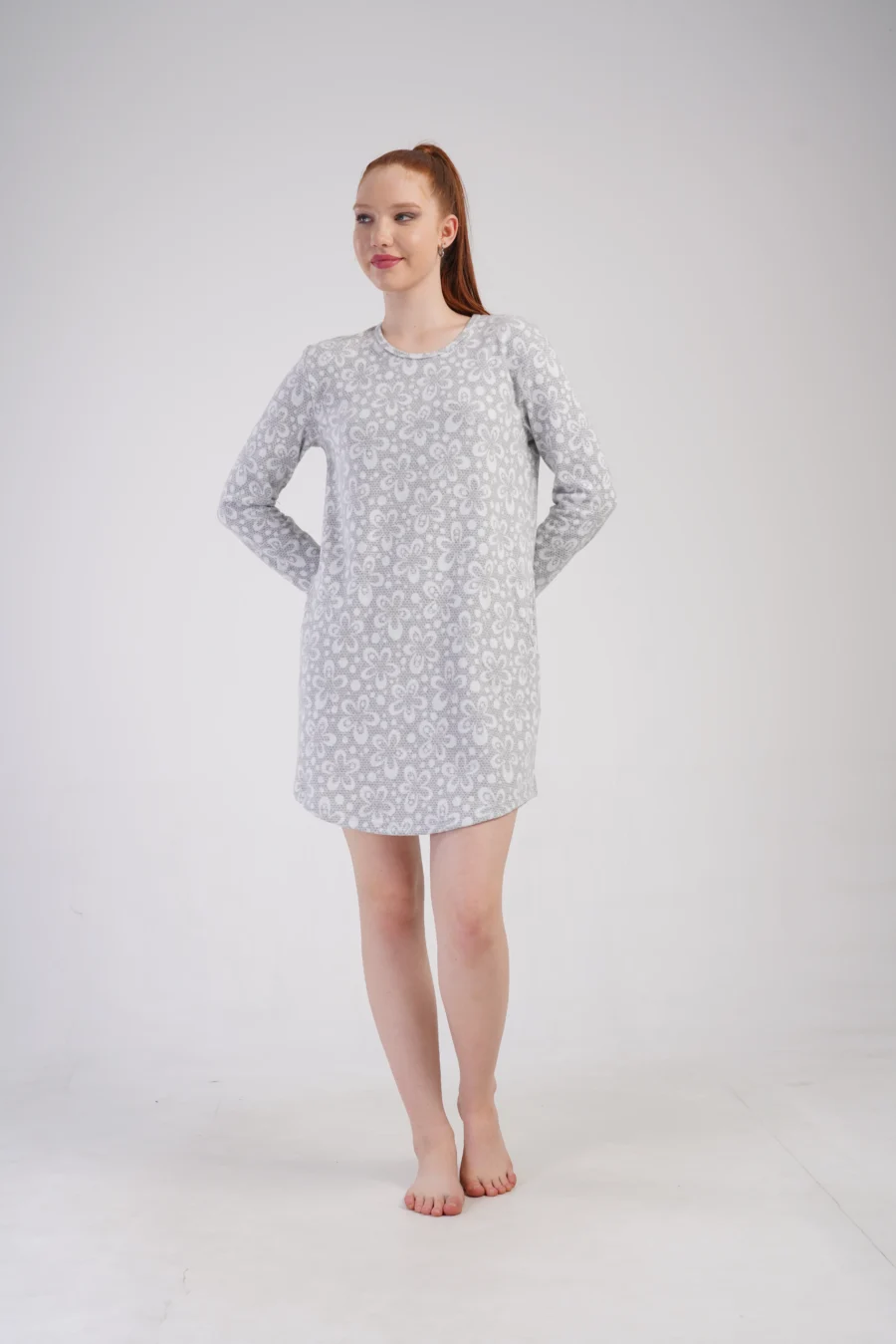 Koszula Nocna Damska Interlock Vienetta, Floral Warmth, Szary, r. M - XXL - obrazek 2