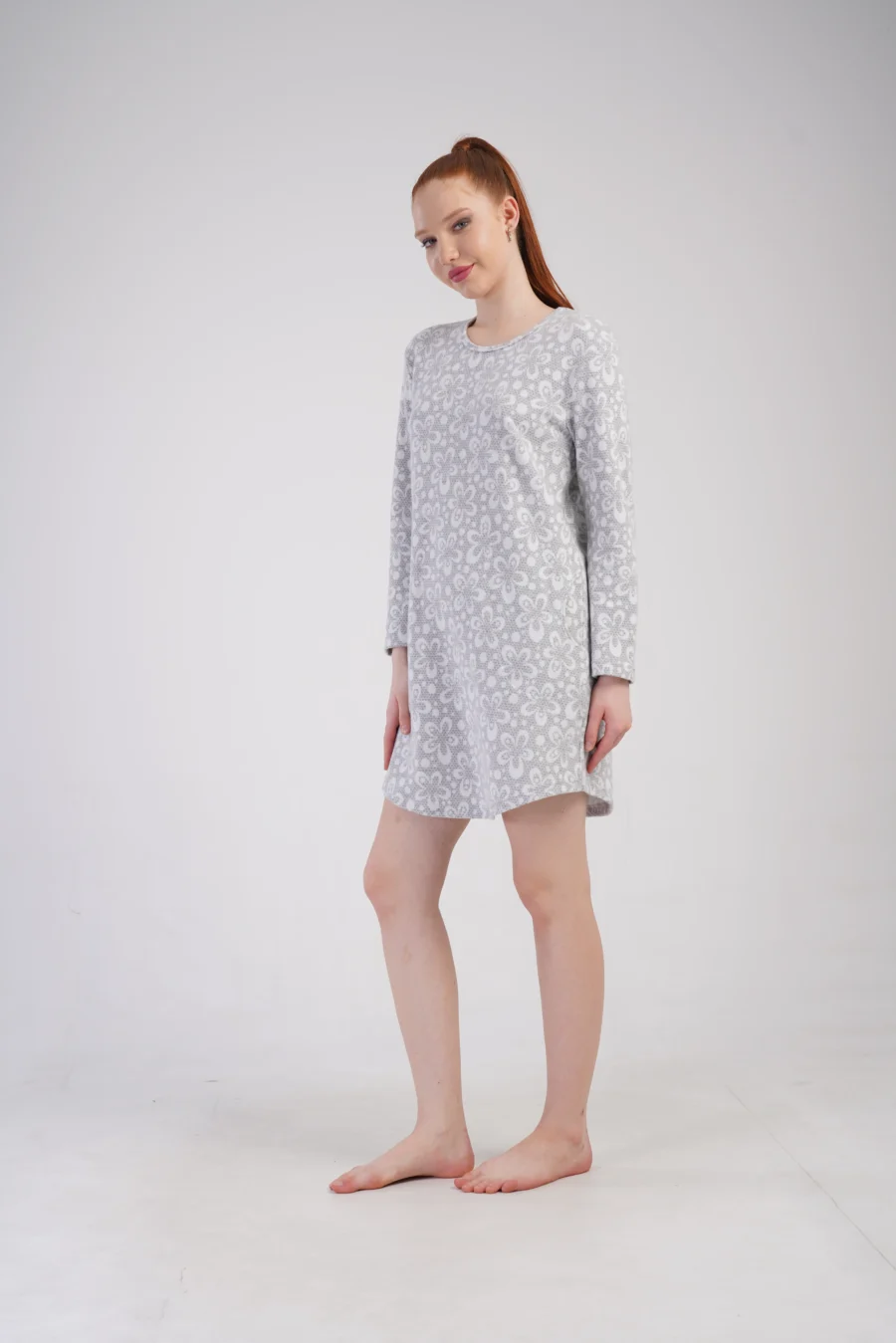 Koszula Nocna Damska Interlock Vienetta, Floral Warmth, Szary, r. M - XXL - obrazek 3